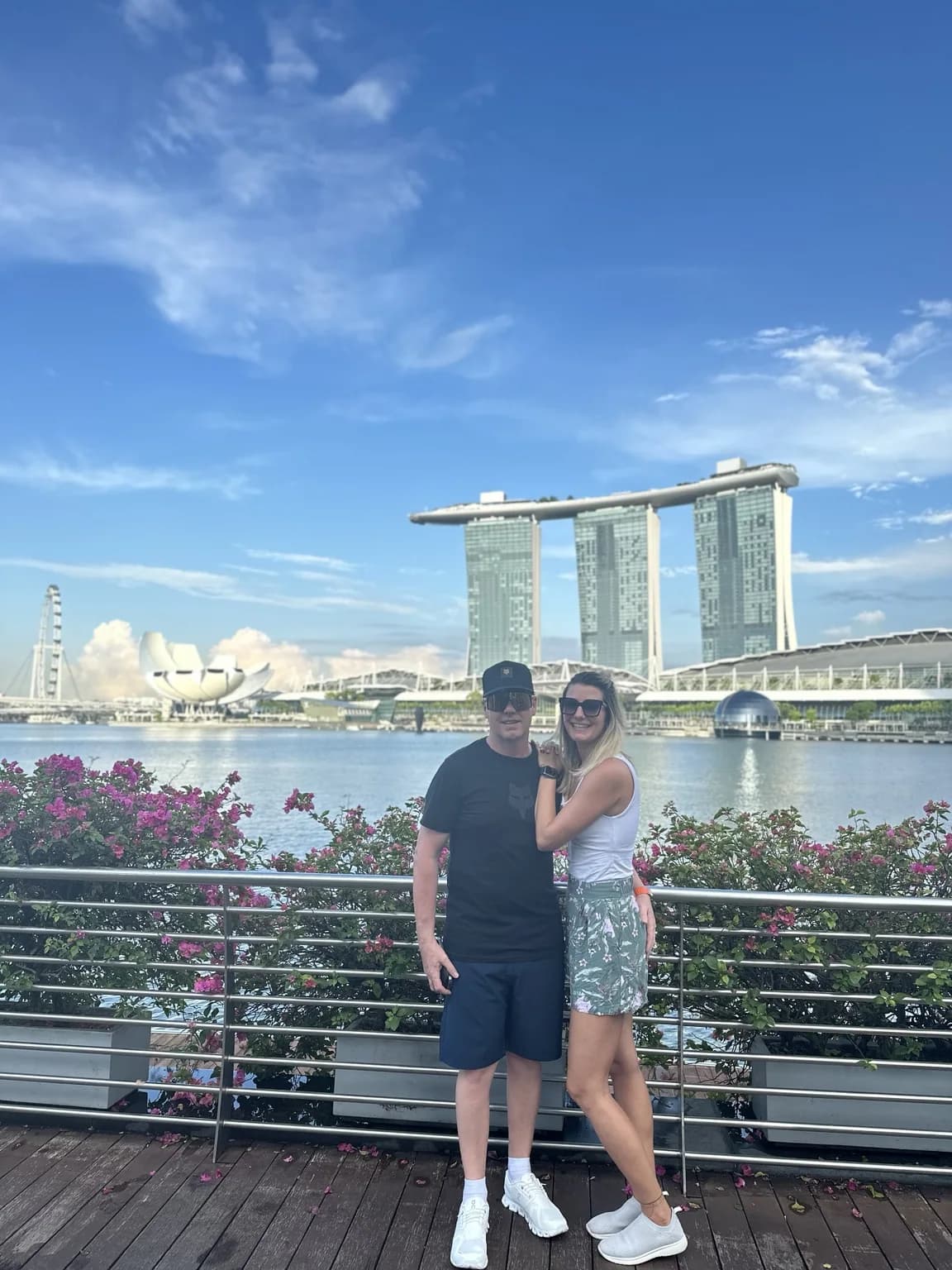 Deni a Martin na výletě v Singapuru
